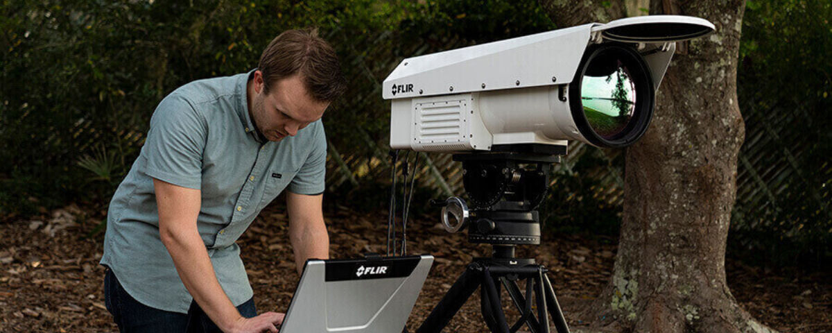 FLIR R8500